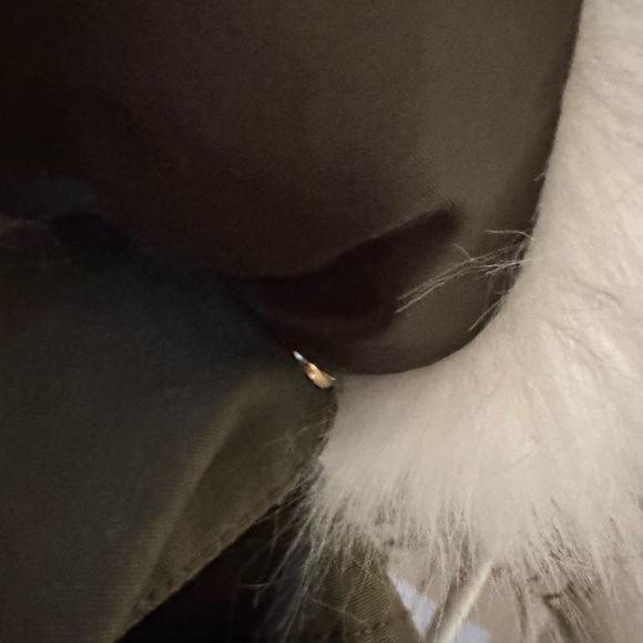 T Tahari “Jackie” hooded anorak with removable faux fur trim Size :L - Picture 8 of 16